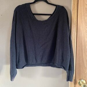 Hurley Women's Classic Black Crew Neck Sweater